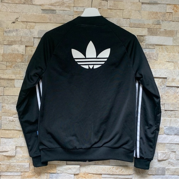 FREE Adidas Legging with Logo Superstar Track Jacket, SML - Picture 2 of 8